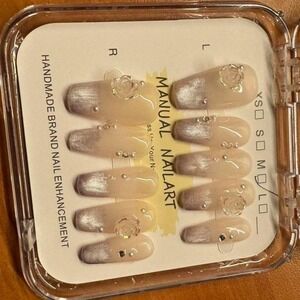 Silken Bloom Nail Set‎ – Nude Gradient & Floral Embellishments (Medium)